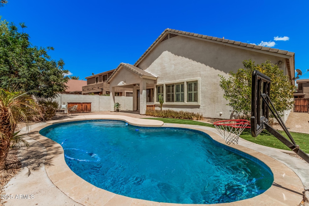 2028 S Esmeralda, Mesa, AZ 85209 - photo 1