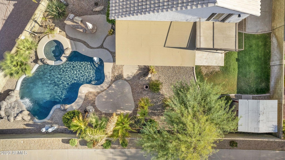 73-web-or-mls-610-w-sereno-dr