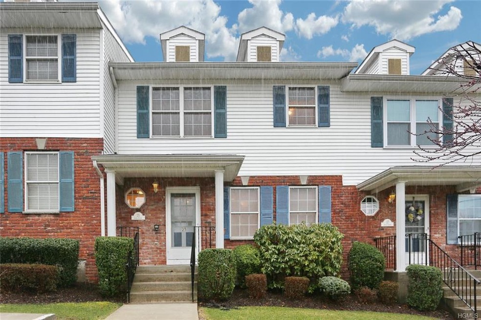 25 Jamie Ct, Suffern, NY 10901 - photo 1