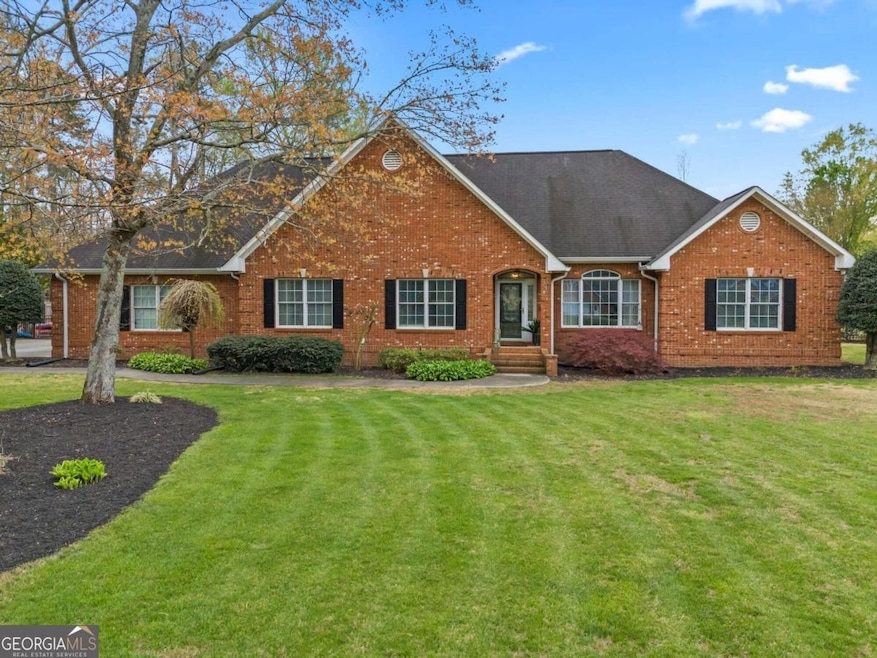 606 Shenandoah Dr NE, Calhoun, GA 30701 - photo 1