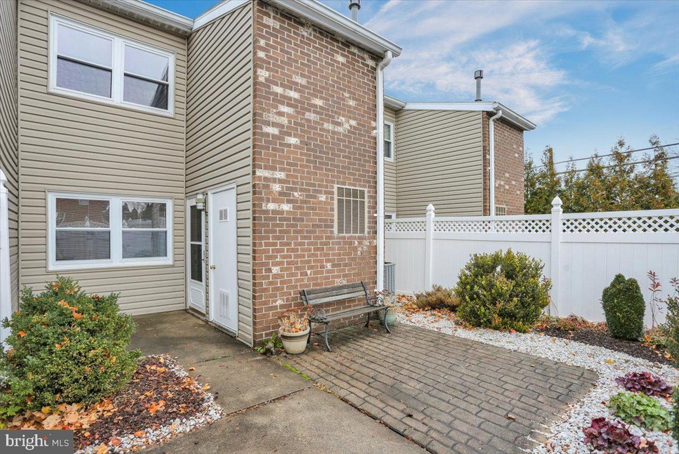 2900 State Hill Rd unit I15, Wyomissing, PA 19610 - photo 1