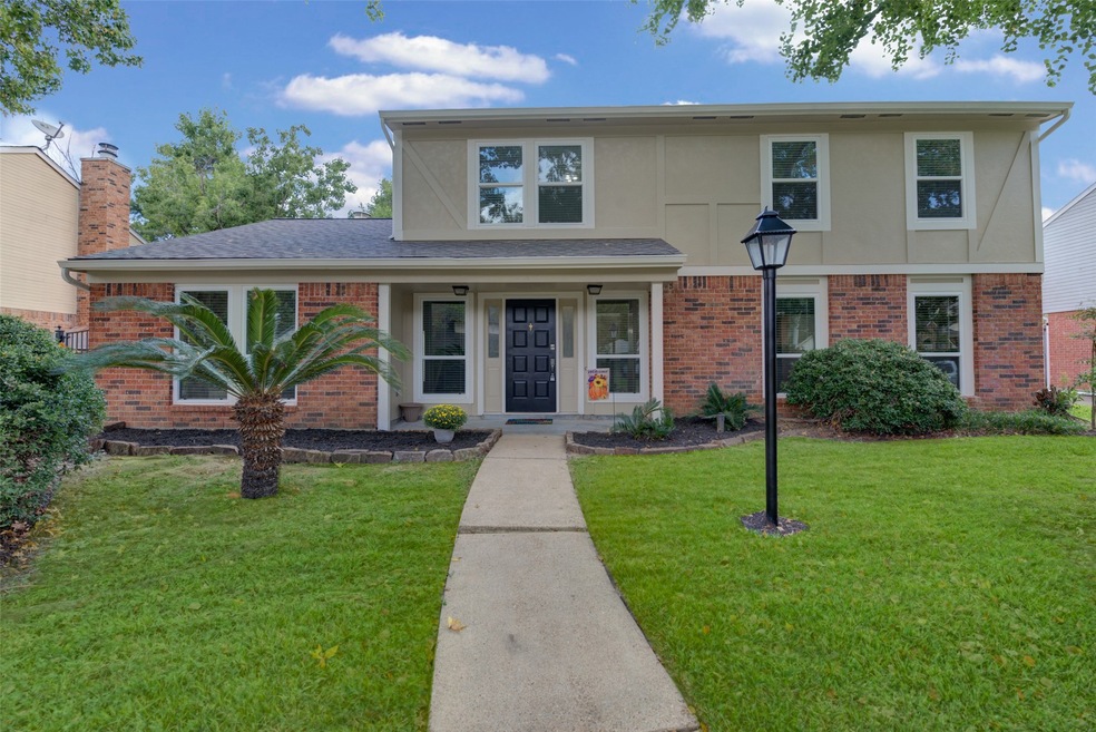 8202 Pine Falls Dr, Houston, TX 77095 - photo 1