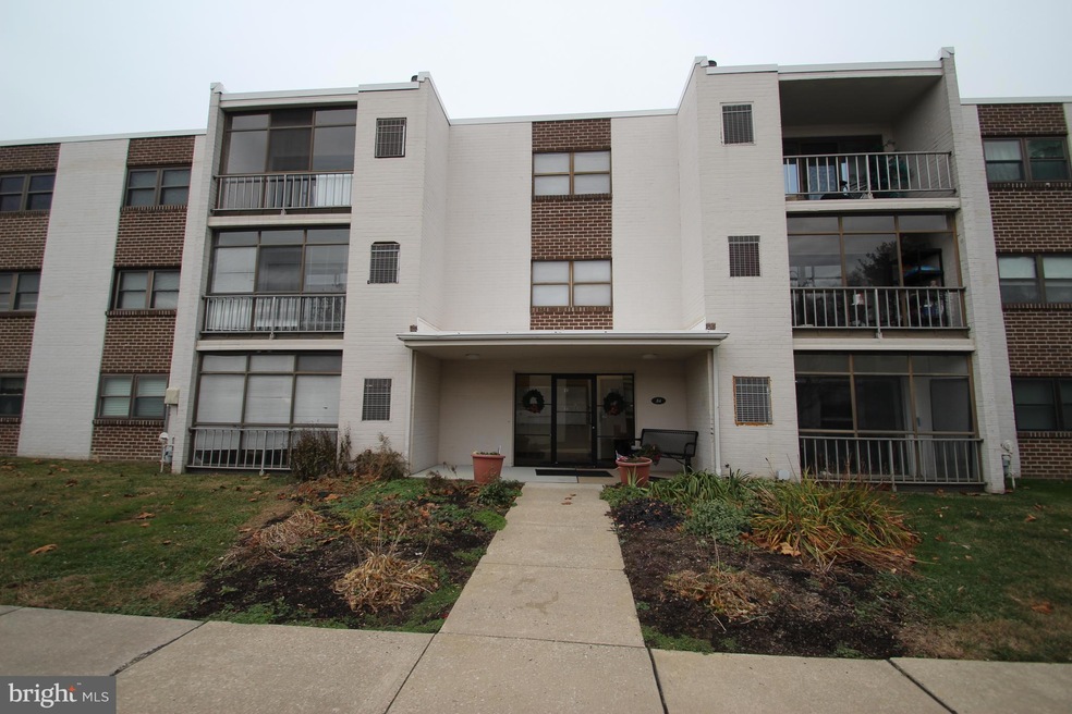 84 Welsh Tract Rd unit 105, Newark, DE 19713 - photo 1