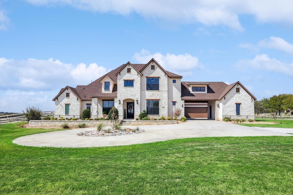 East facing Stone custom has 5 Br's, each with full bath