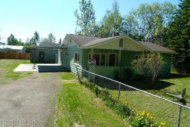 Sits on 13,702sf lot