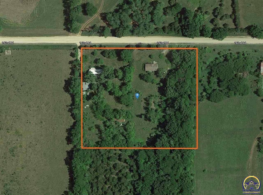 15601 142nd Rd, Mayetta, KS 66509 - photo 1