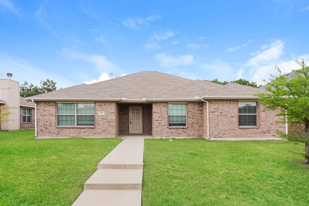 For Rent $2,120/month