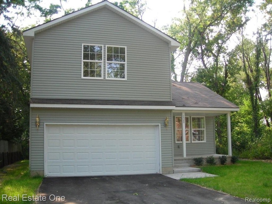 1520 Playstead St, West Bloomfield, MI 48324 - photo 1