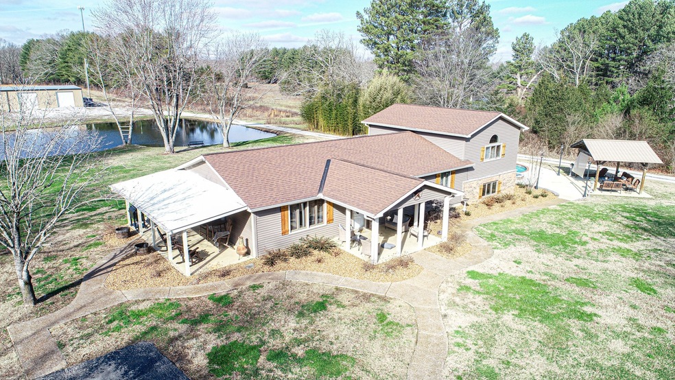 2004 Old Tullahoma Hwy unit 2004, Manchester, TN 37355 - photo 1