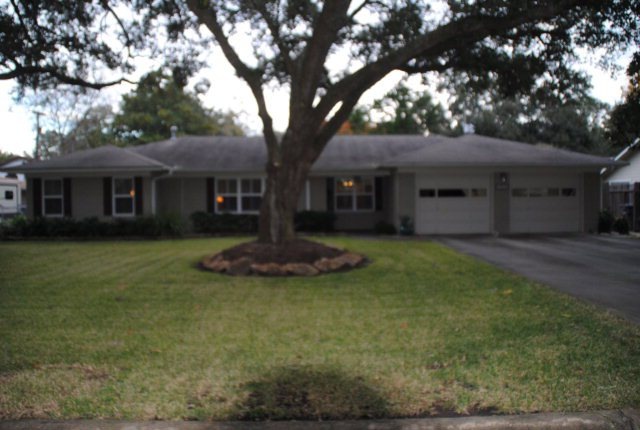 2514 Marguerite St, Bay City, TX 77414 - photo 1