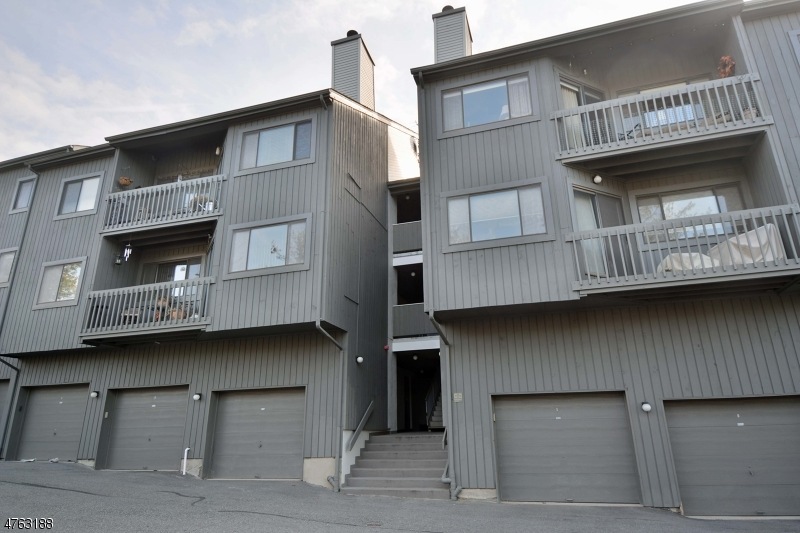 183 Redwood Ct unit 11, Ramsey, NJ 07446 - photo 1