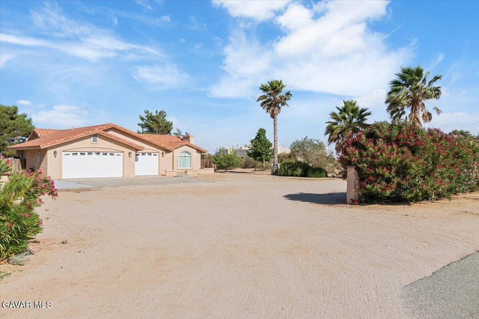 14296 Bieri St, Mojave, CA 93501 - photo 1