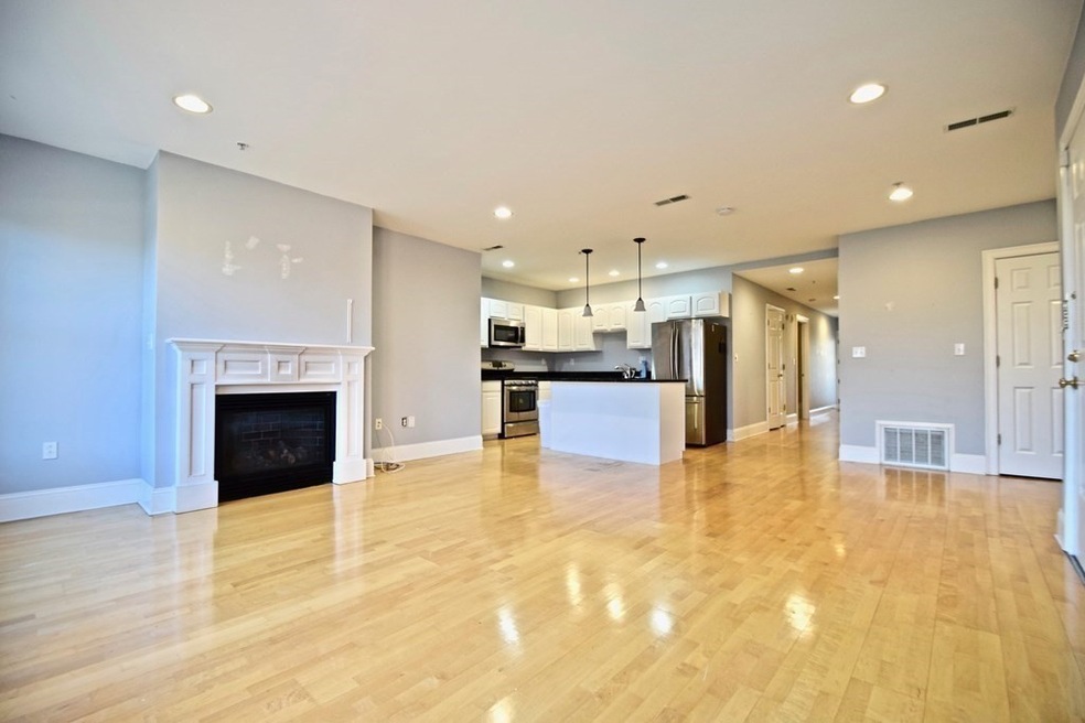 1306 Columbia Rd unit 3B, Boston, MA 02127 - photo 1
