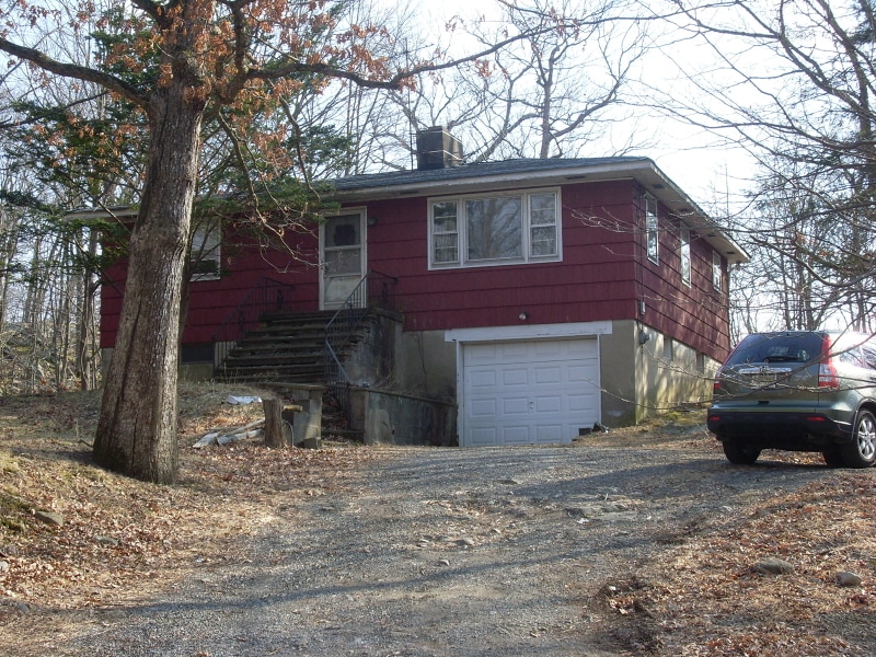 64 Magee Rd, Ringwood, NJ 07456 - photo 1