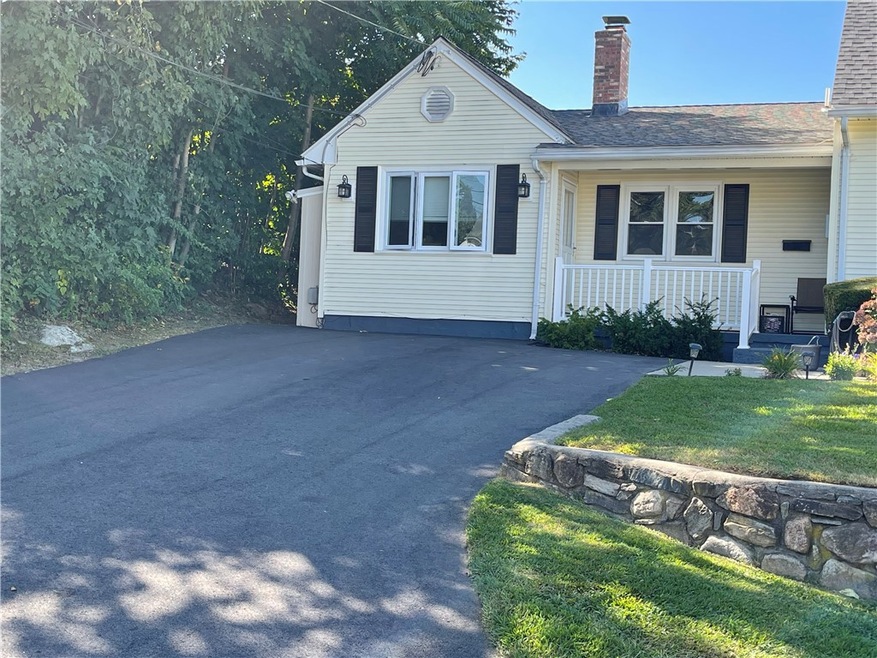 15 Royal Ave unit 1st Fl Left, Cranston, RI 02920 - photo 1