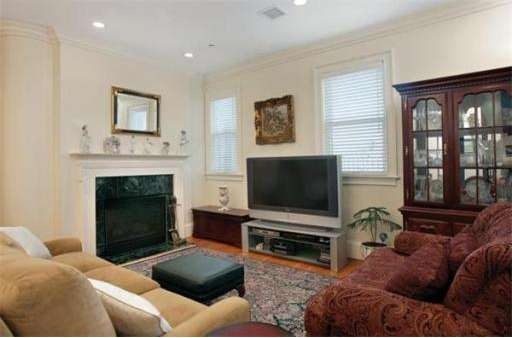 366 Tappan St unit 3, Brookline, MA 02445 - photo 1