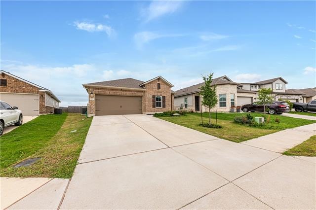 421 Lacey Oak Loop, San Marcos, TX 78666 - photo 1