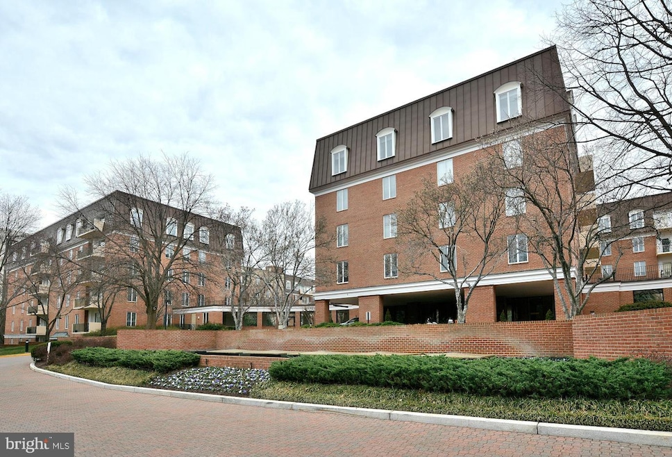 8101 Connecticut Ave unit N304, Chevy Chase, MD 20815 - photo 1