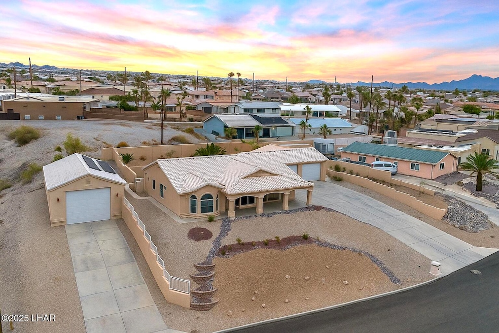 For Sale $878,500 • Co-Listing Agent