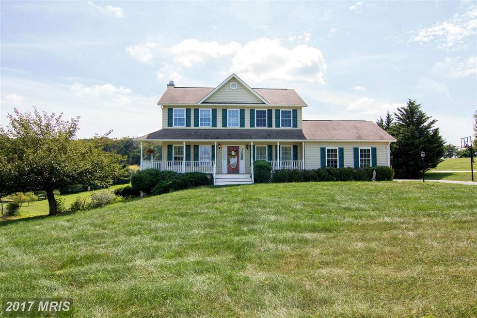 1087 Montclare Dr, Sykesville, MD 21784 - photo 1