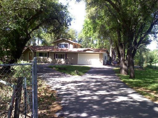 9986 Salmon Creek Rd, Redding, CA 96003 - photo 1