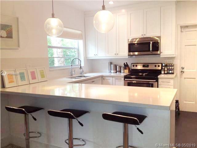 Beautifully Renovated Open Kitchen