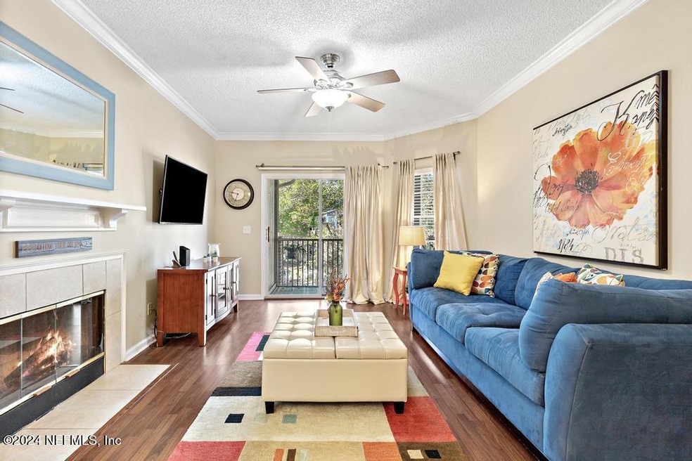 1000 Gate Pkwy 1123-26