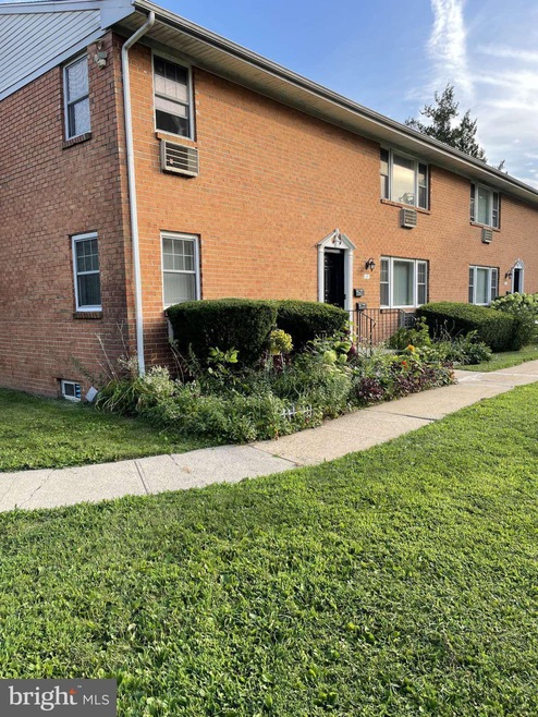 60 One Mile Rd unit 136 A, East Windsor, NJ 08512 - photo 1