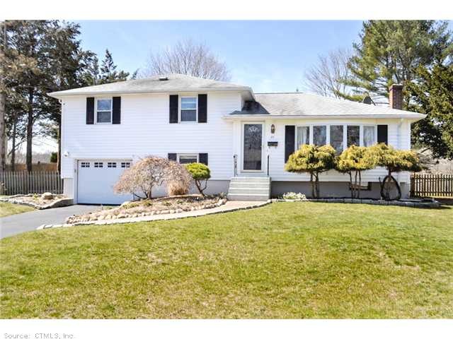60 Daniel Brown Dr, Mystic, CT 06355 - photo 1