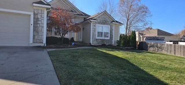 3921 SW Windemere Dr, Lees Summit, MO 64082 - photo 1