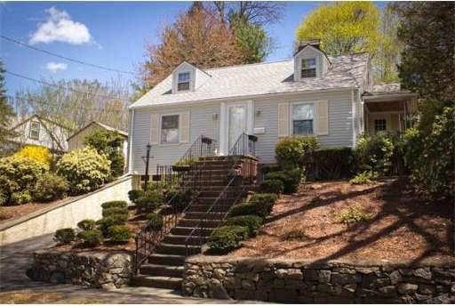 16 Forbes Hill Rd, Quincy, MA 02170 - photo 1