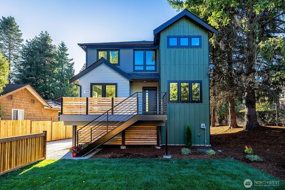 12033 40th Ave NE unit A, Seattle, WA 98125 - photo 1