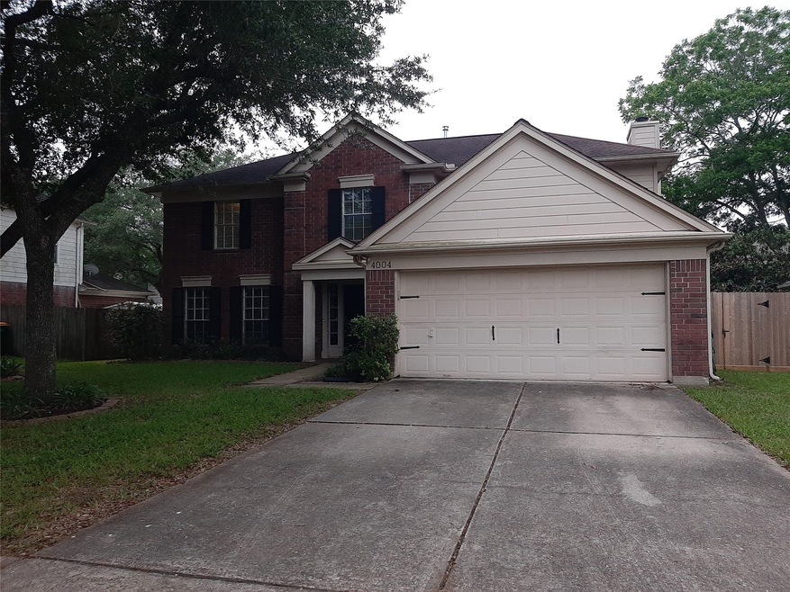 4004 Spring Branch Dr E, Pearland, TX 77584 - photo 1