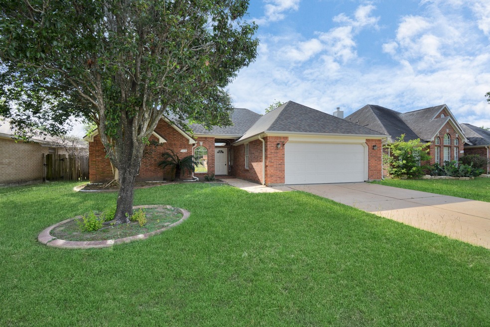7114 Sonnet Glen Ln, Houston, TX 77095 - photo 1