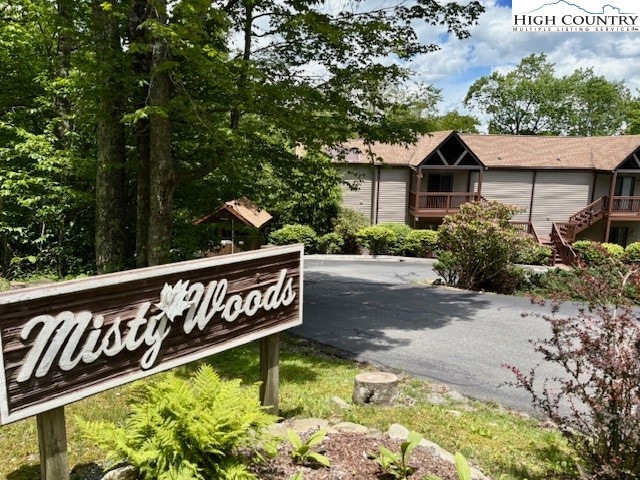 Convenient condo with easy access