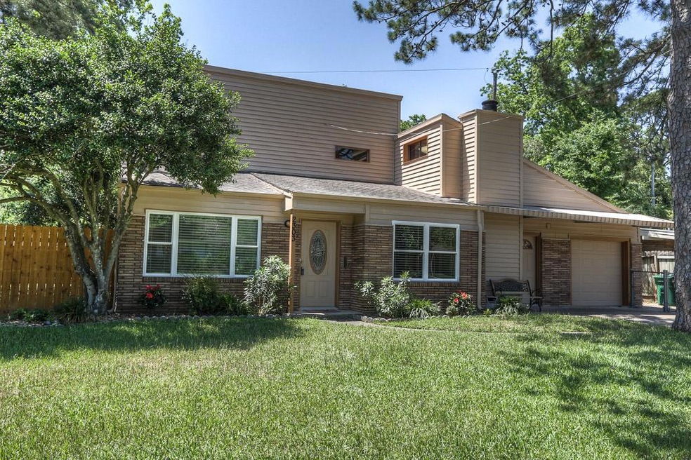 2303 Hialeah Dr, Houston, TX 77018 - photo 1