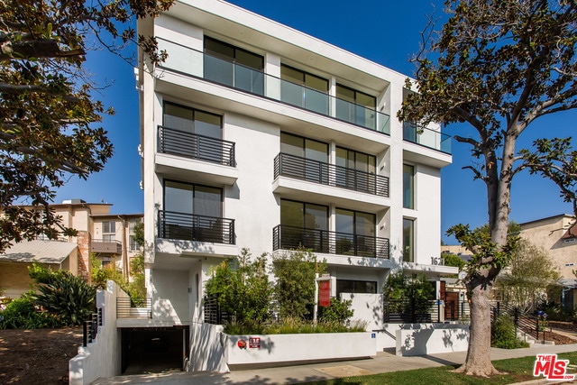 Sold $8,200,000 • Co-Listing Agent