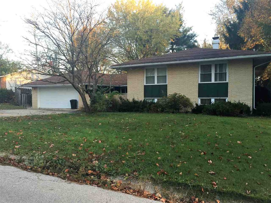 1130 W Briarcliff Dr, Bloomington, IN 47404 - photo 1