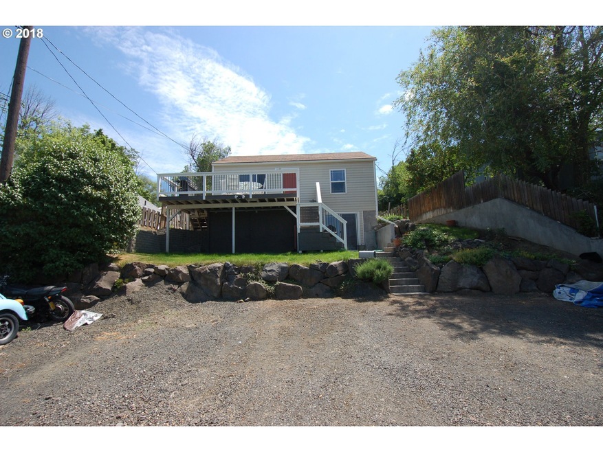 810 SW Hailey Ave, Pendleton, OR 97801 - photo 1