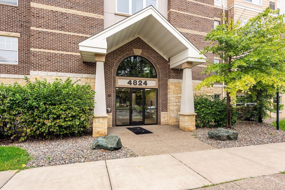 Minnehaha Place unit 411, Minneapolis, MN 55417 - photo 1