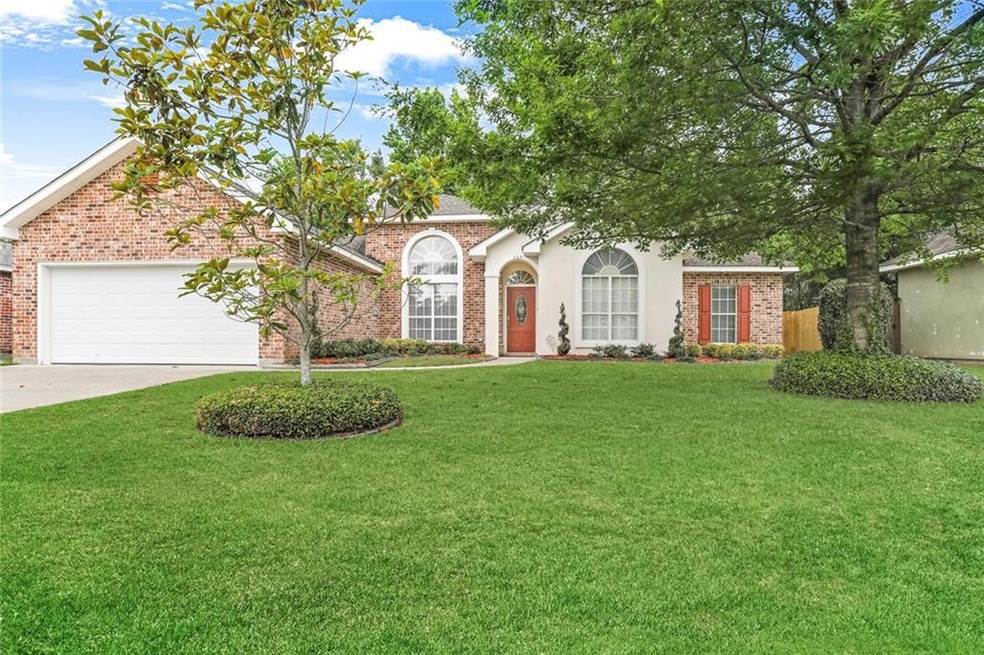 204 Megan Ln, Slidell, LA 70458 - photo 1