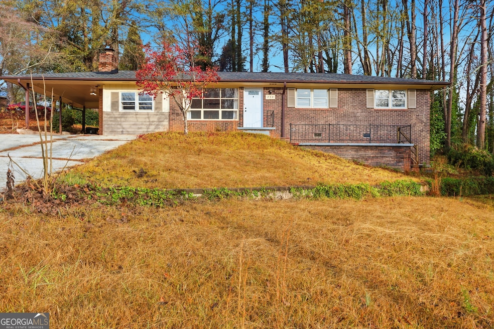 739 Poplar St, Toccoa, GA 30577 - photo 1