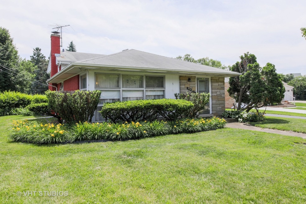 1608 W Johanna Terrace, Arlington Heights, IL 60005 - photo 1