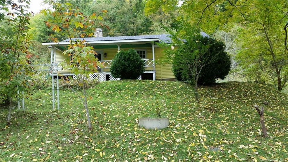 1016 Riddle Branch Rd, Burnsville, NC 28714 - photo 1