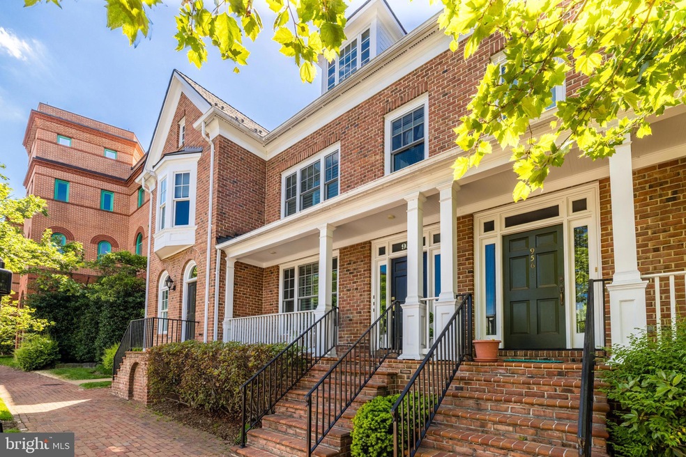 954 N Washington St, Alexandria, VA 22314 - photo 1