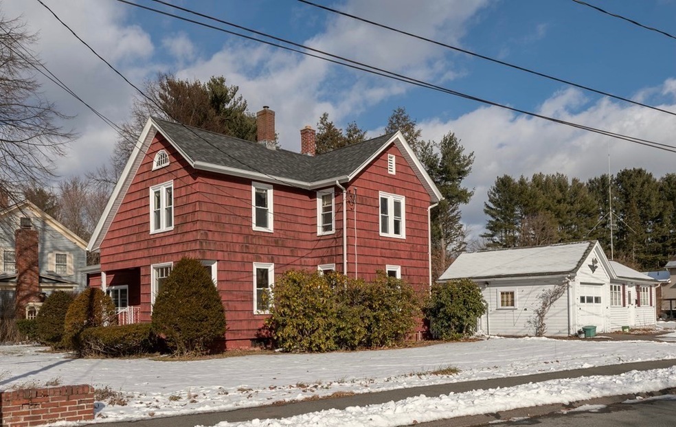 13 Elliot St, Easthampton, MA 01027 - photo 1