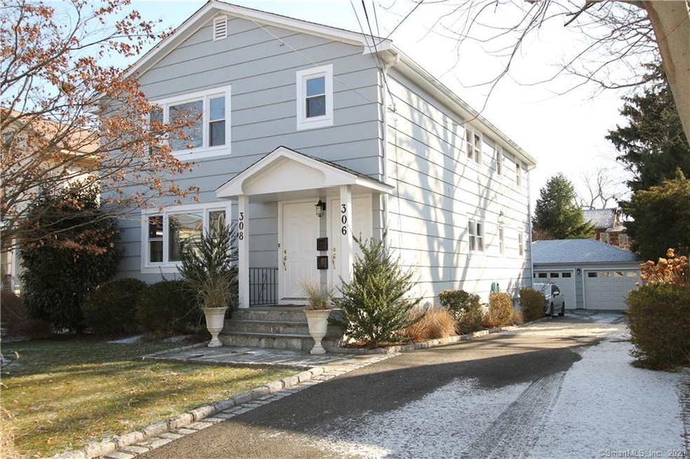 306 Grovers Ave unit 2nd floor, Bridgeport, CT 06605 - photo 1