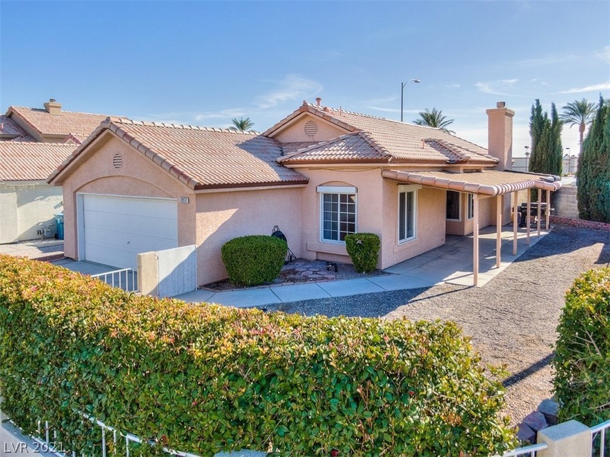 Corner lot with large side yard with privacy hedge