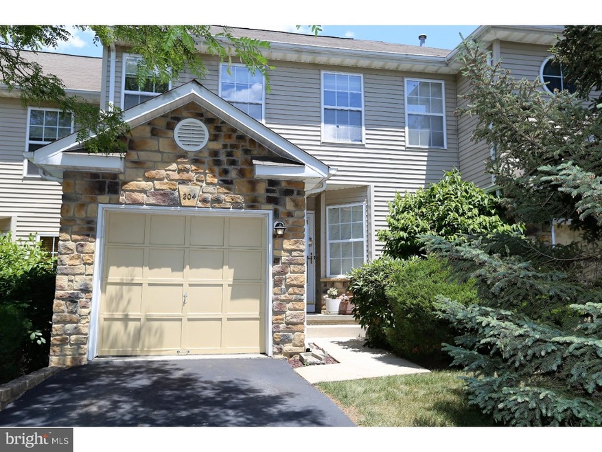 204 Cobblestone Ct, Monmouth Junction, NJ 08852 - photo 1