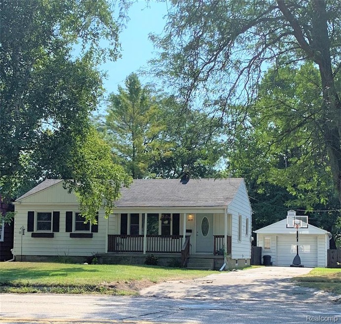 Front View of Home